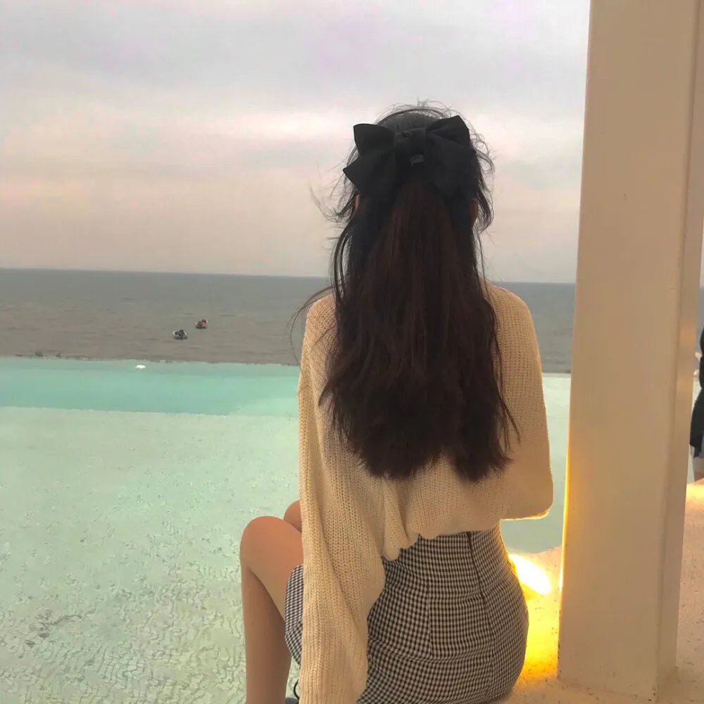 食骨恶灵 海报
